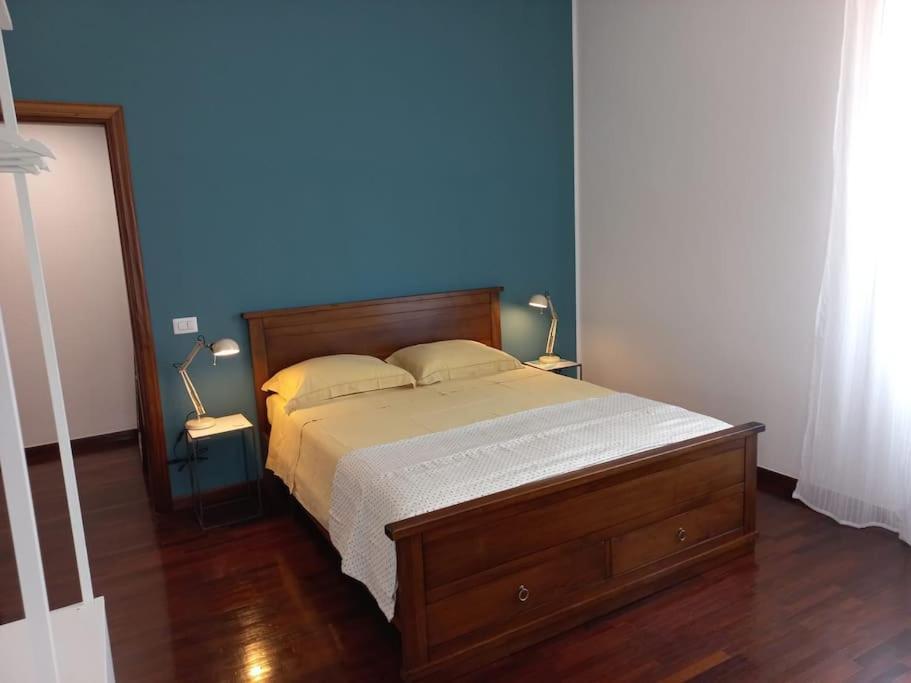 살레르노 Giulia Town House Tra Citta E Mare 아파트 외부 사진